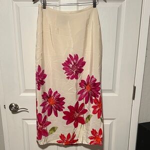 City spirit Cream Maxi Skirt with Pink Floral Design silk Y2K